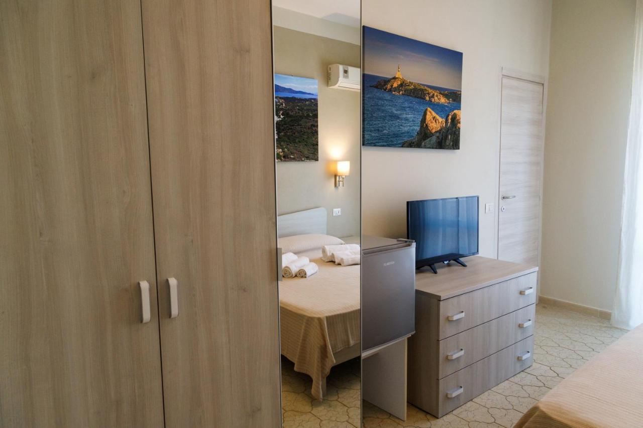 Casa Tacconi Bed & Breakfast วิลลัสซีมีอุส ภายนอก รูปภาพ